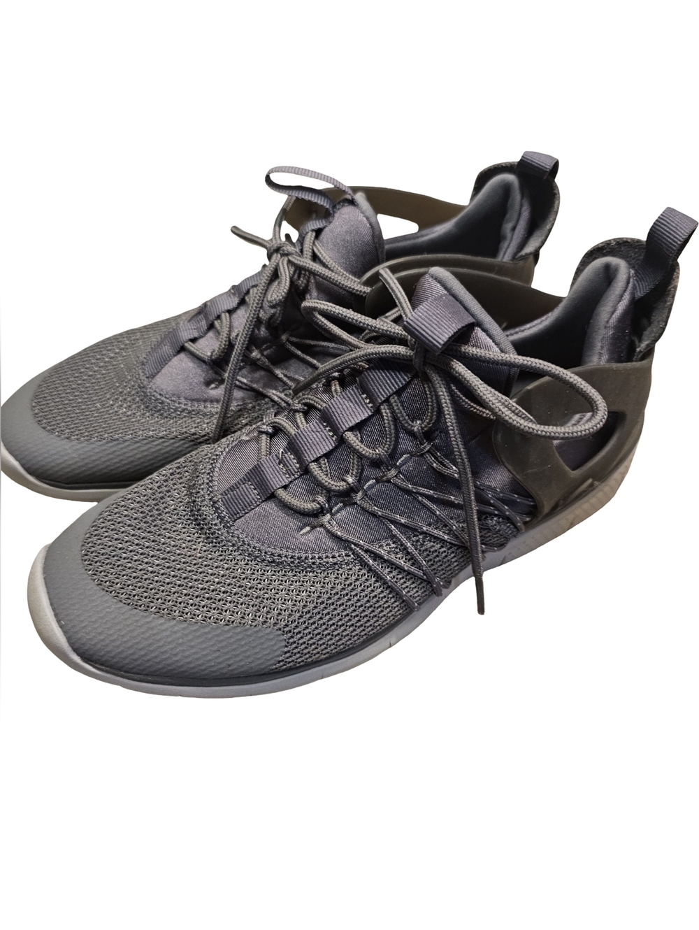 Nike Free Viritous sneakers in a cool grey colorway. Lightweight design
